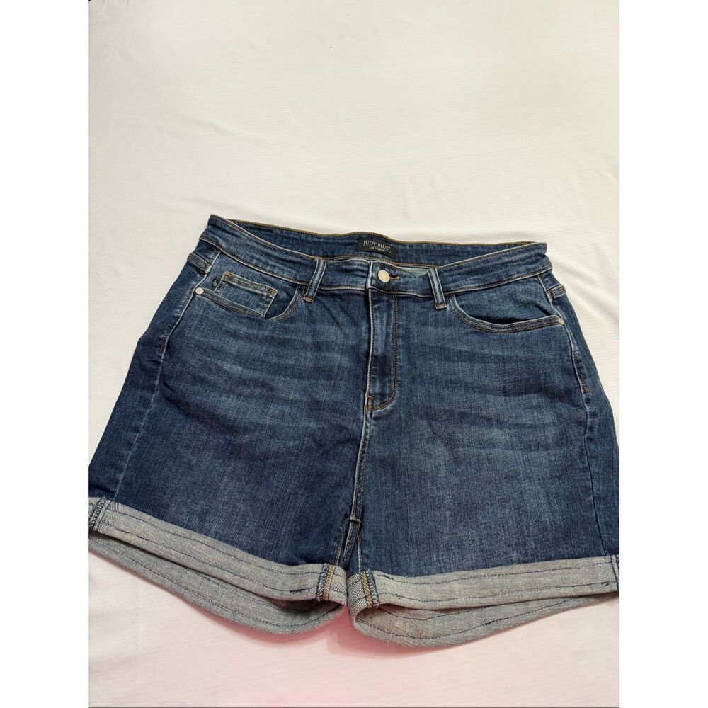 Judy Blue Women’s Cuffed Denim Shorts Plus Size 2XL